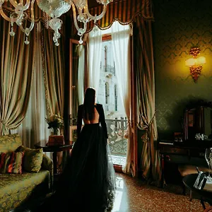 **** Hotel Al Ponte Dei Sospiri Italy